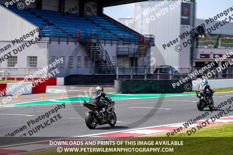 donington no limits trackday;donington park photographs;donington trackday photographs;no limits trackdays;peter wileman photography;trackday digital images;trackday photos